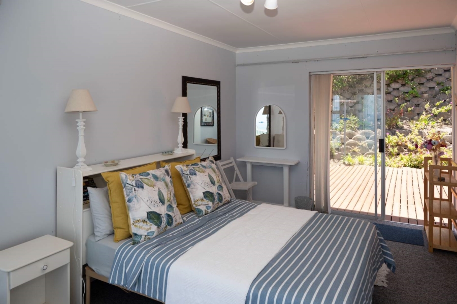 8 Bedroom Property for Sale in Brenton On Sea Western Cape